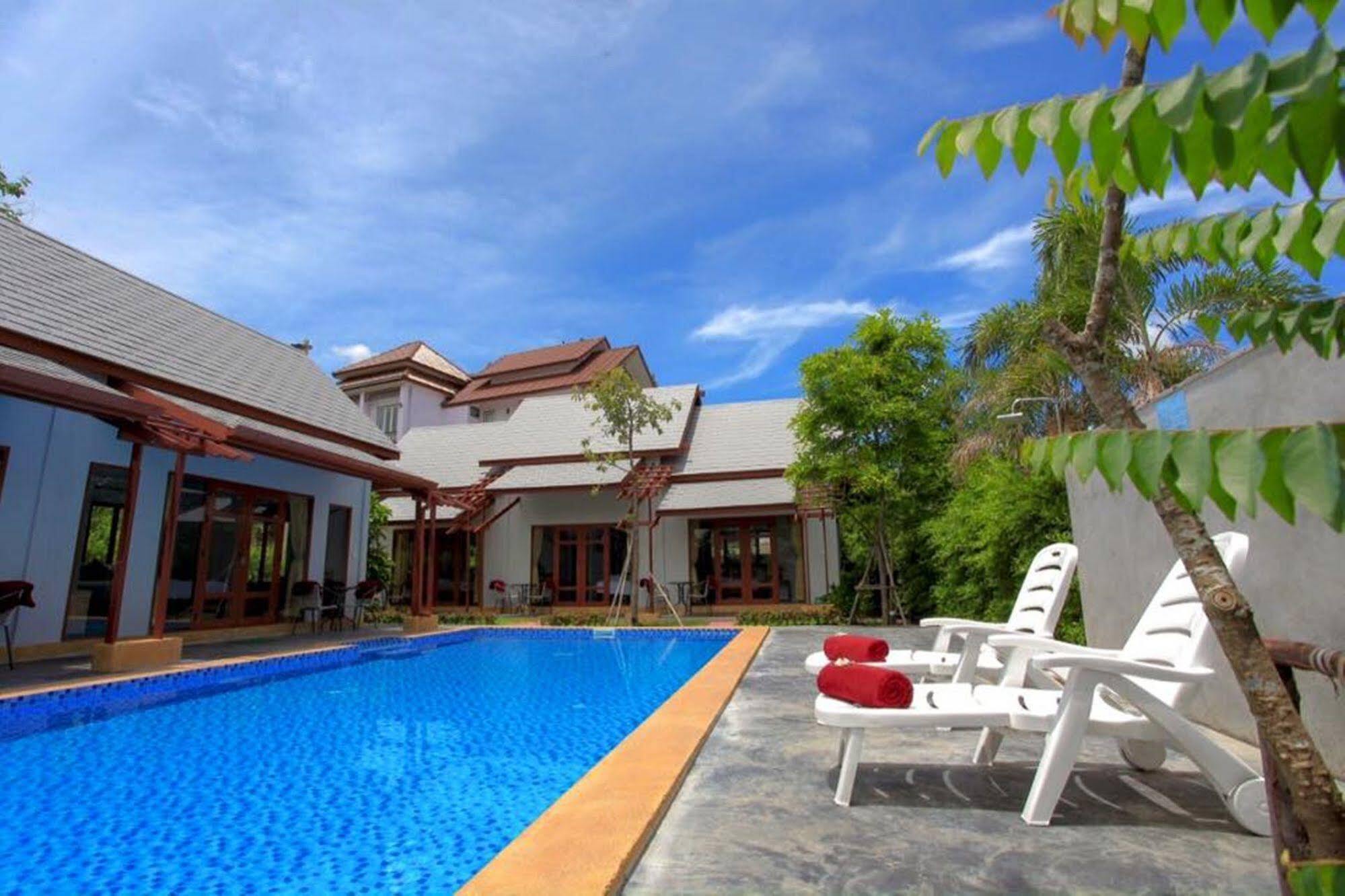 Resort Ardea Pool