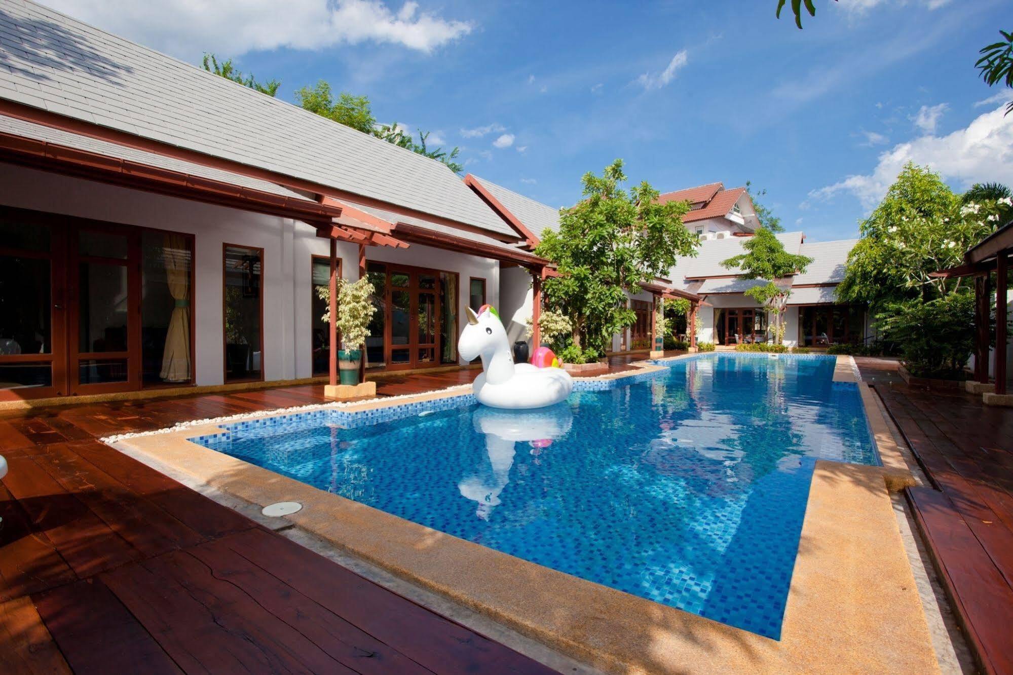 Resort Ardea Pool 3*