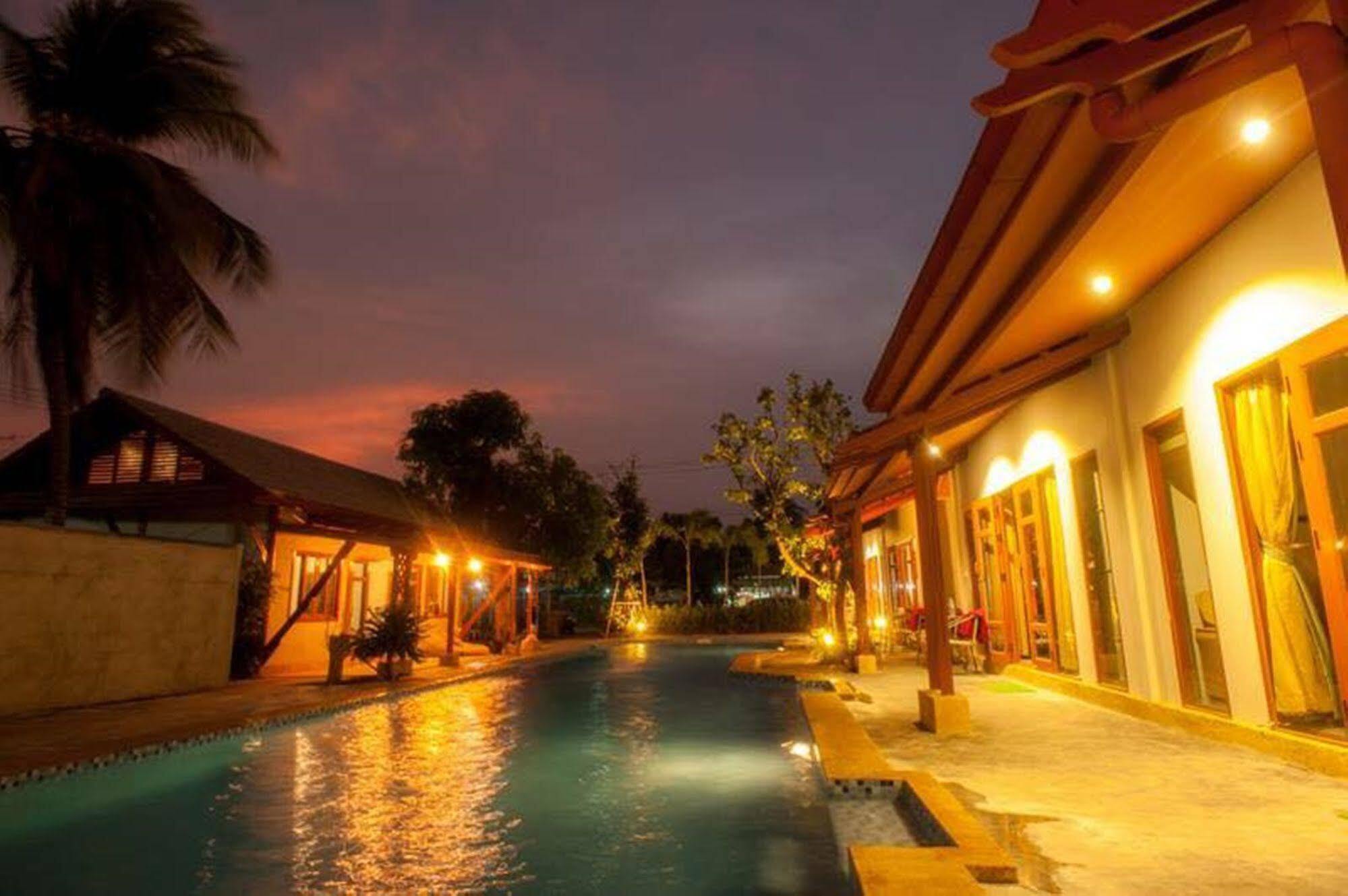 Ardea Pool Resort 3*