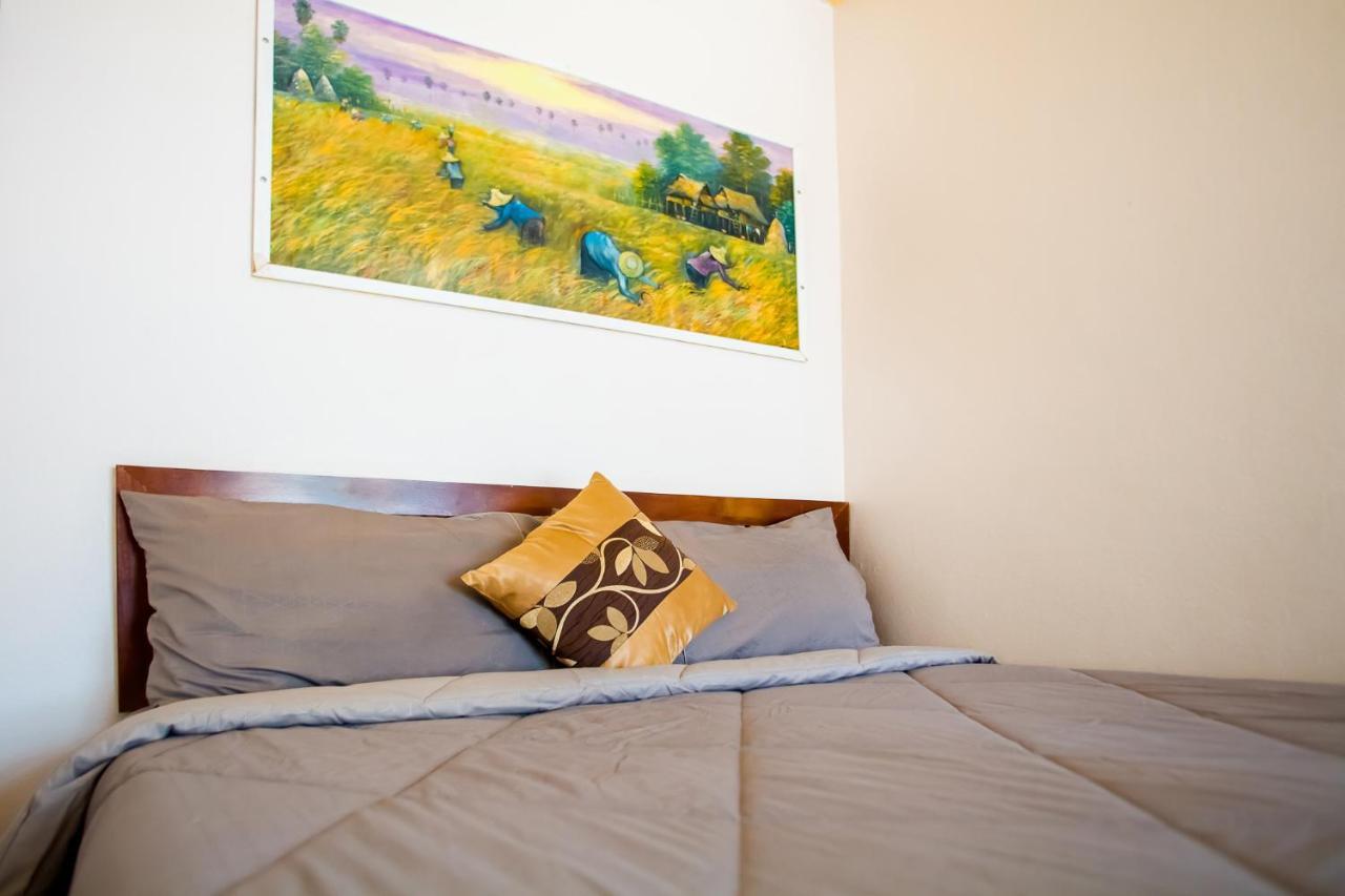 Sunset House Bed & Breakfast Klong Muang Beach