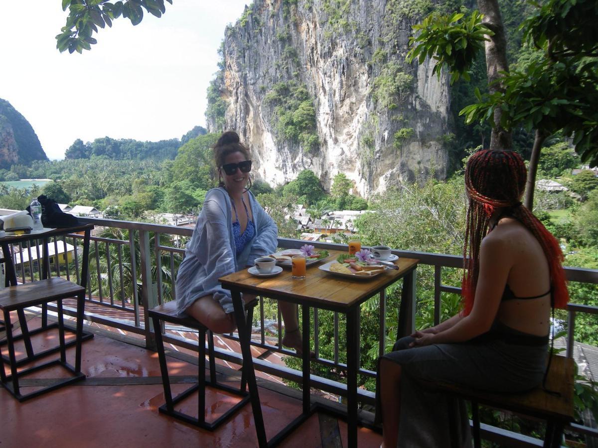 Resort Hilltop