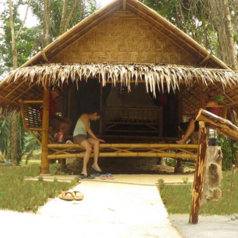 Baan Jing Jai Lanta Homestay *