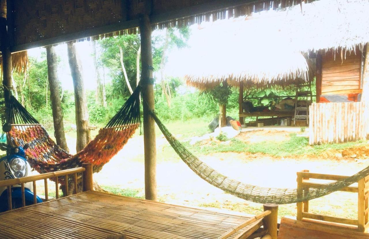 Baan Jing Jai Lanta Homestay *