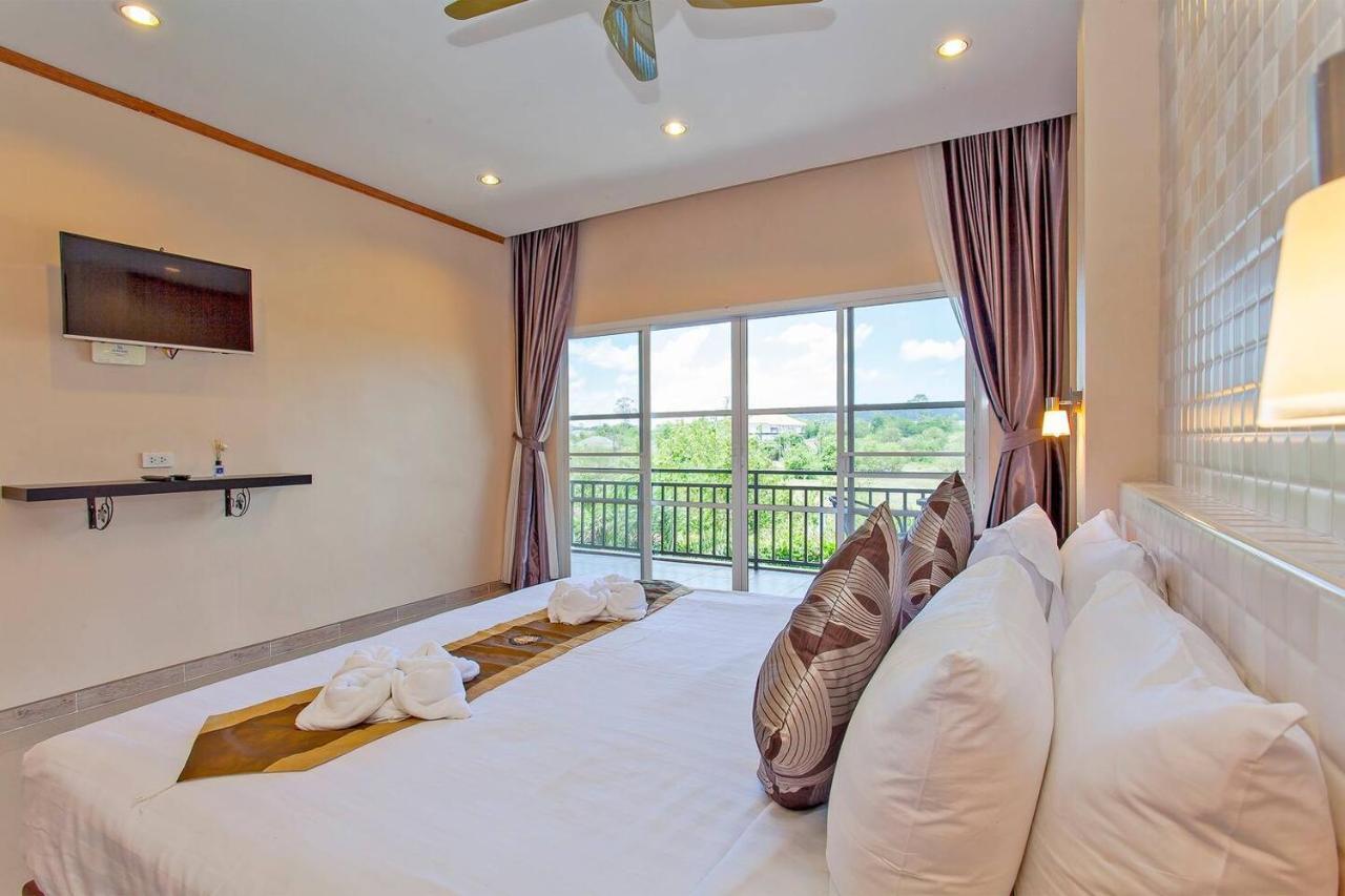 Resort 4 Palms Bang Sare