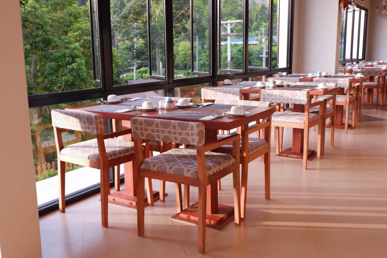 Hotel Sea Seeker Krabi - Sha Extra 4*