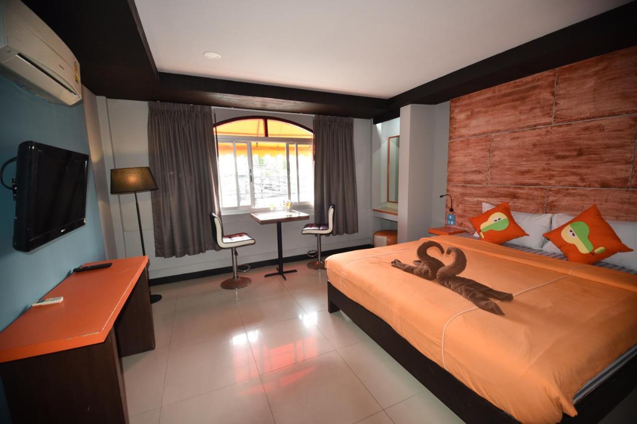 Hotel The Palm Delight
