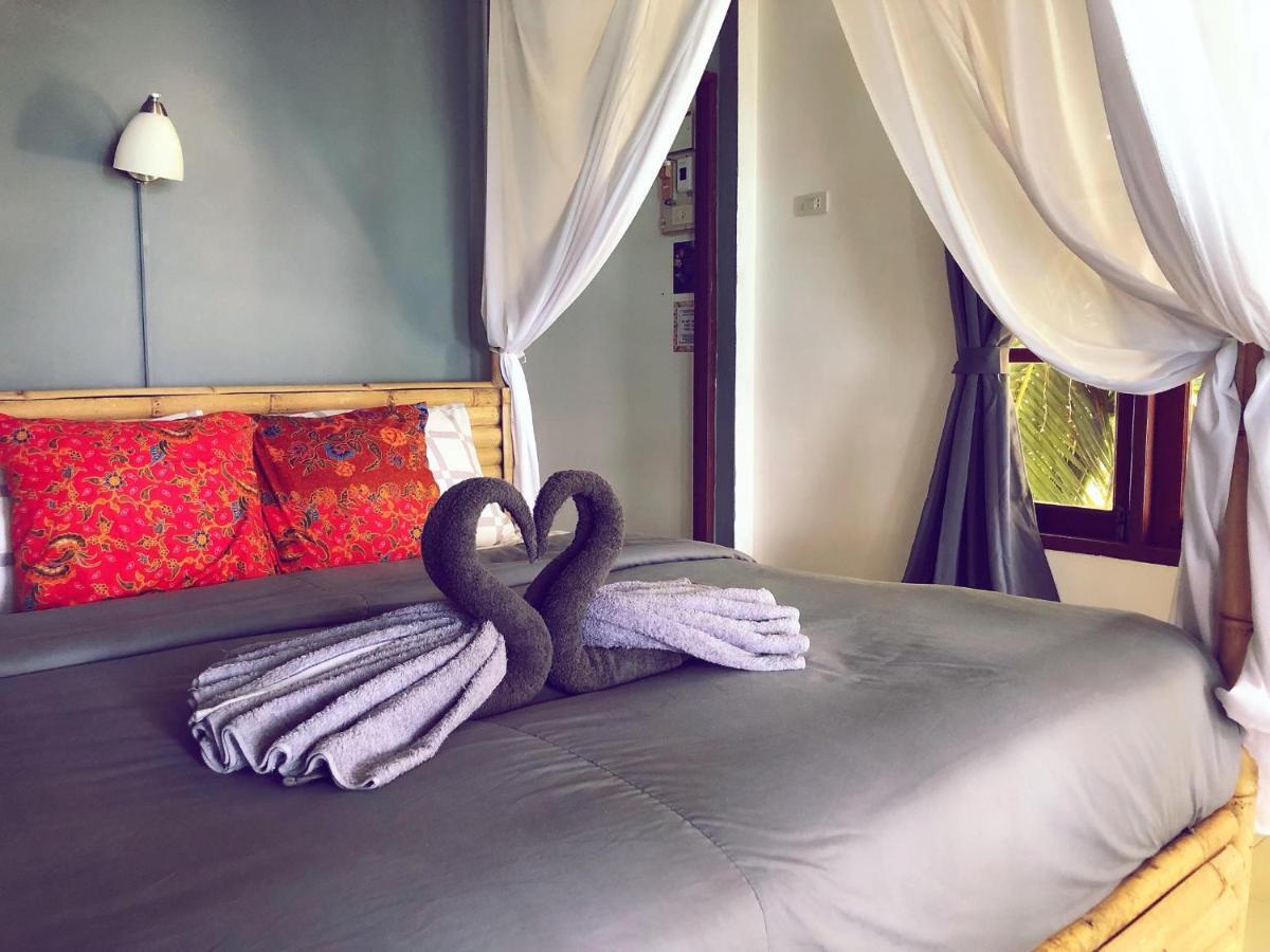 Hotel Adang Sea Eco-village Sunset