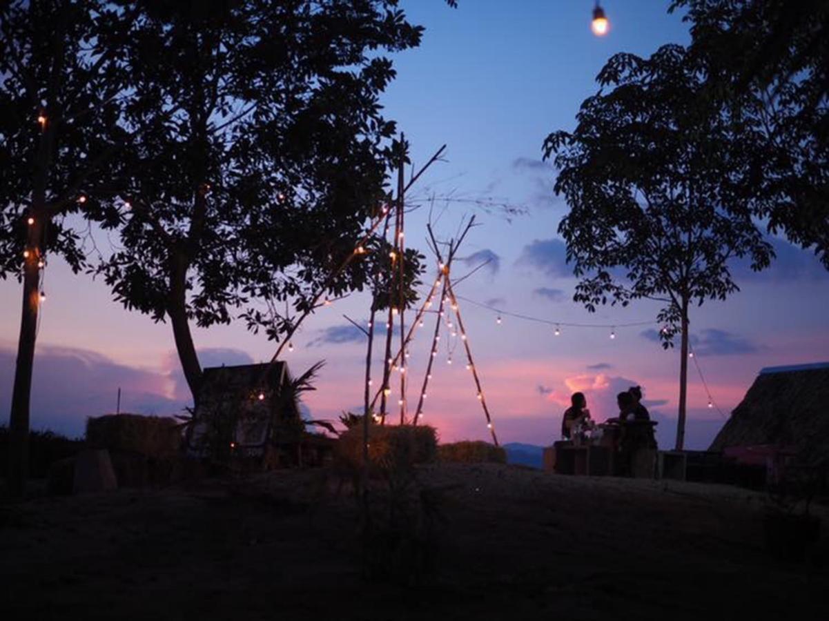 Por Sampao Camp&resort Acampamento