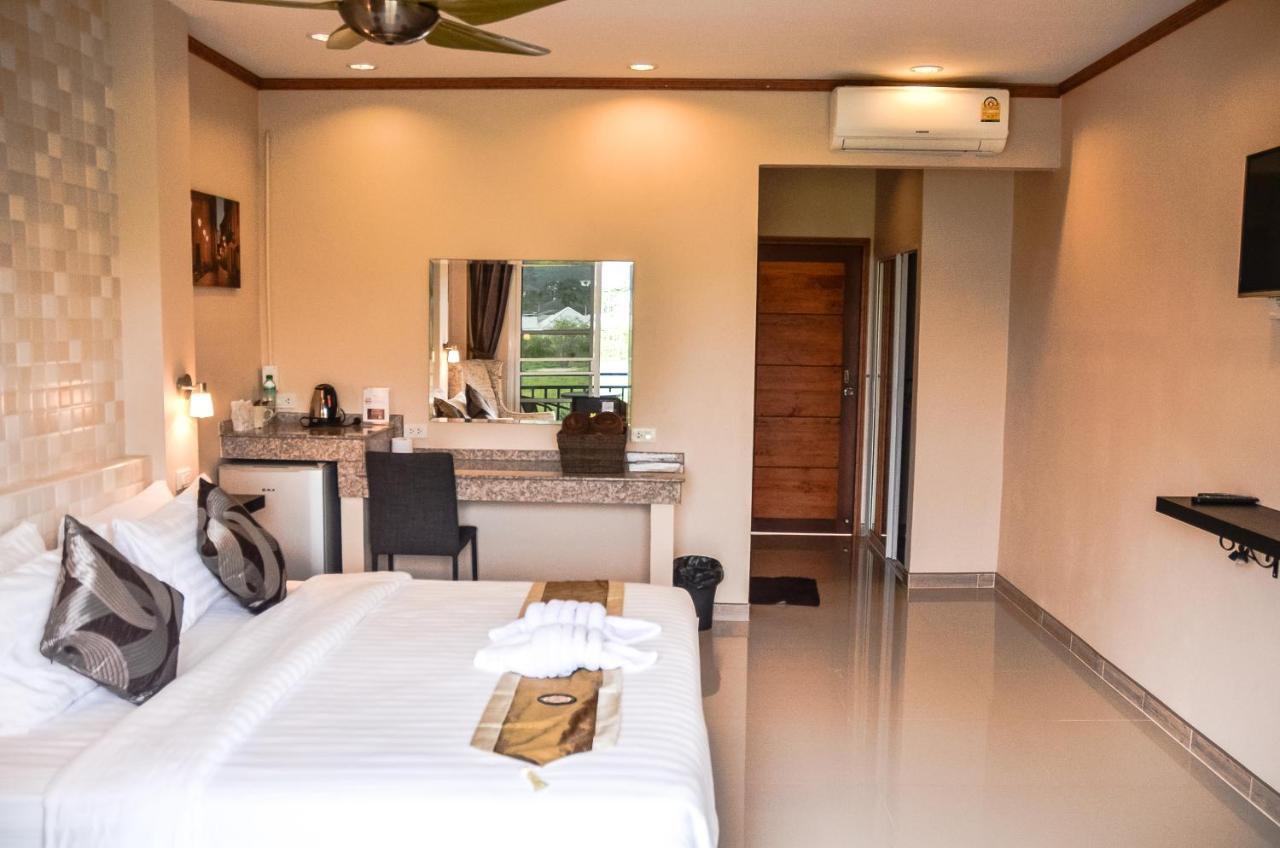Resort 4 Palms