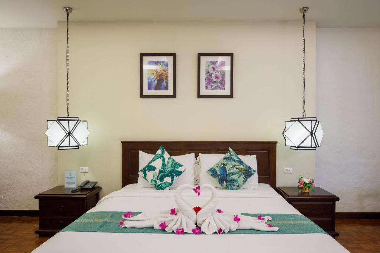 Vdara Pool Resort Chiang Mai
