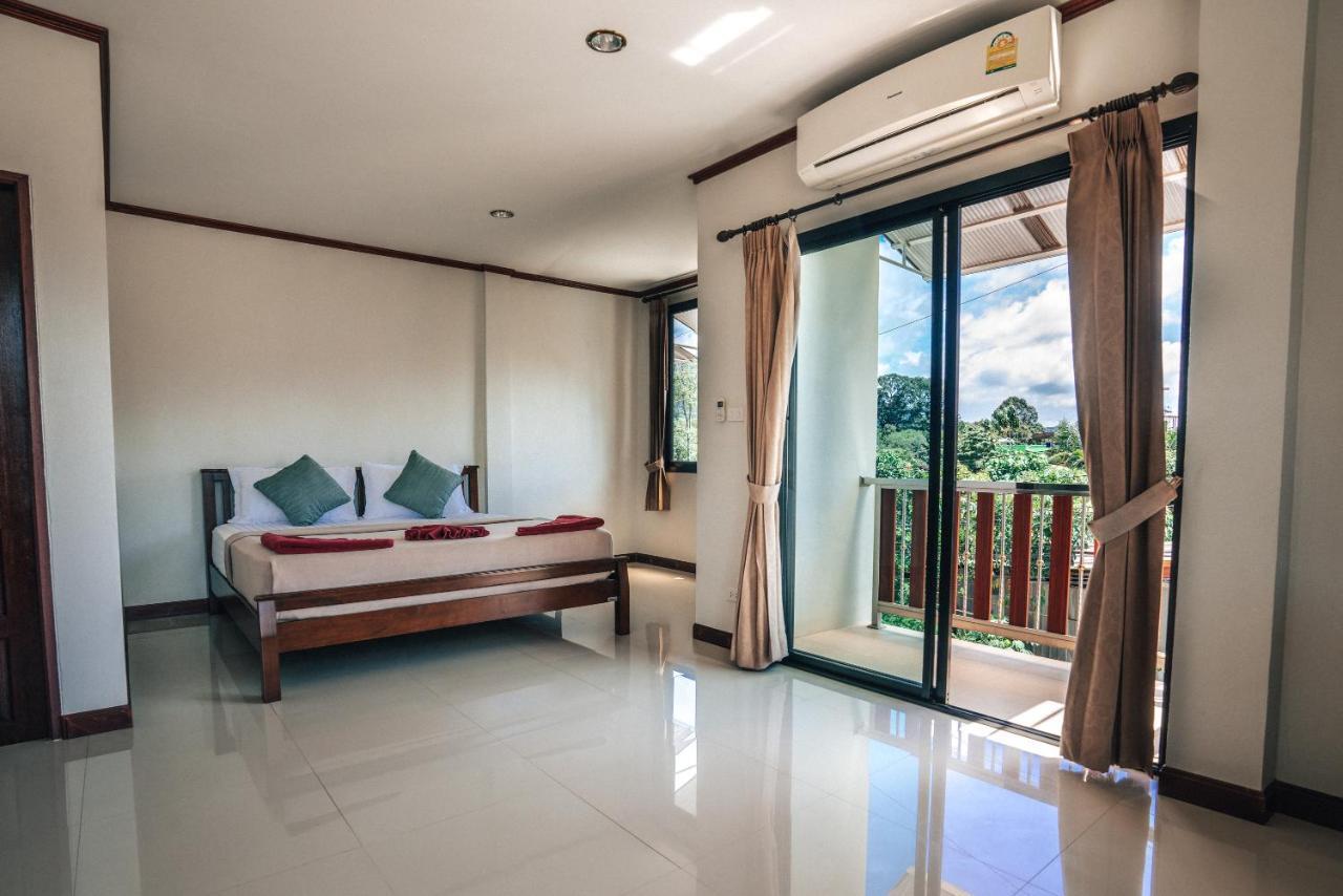 Apartment Phra Ae