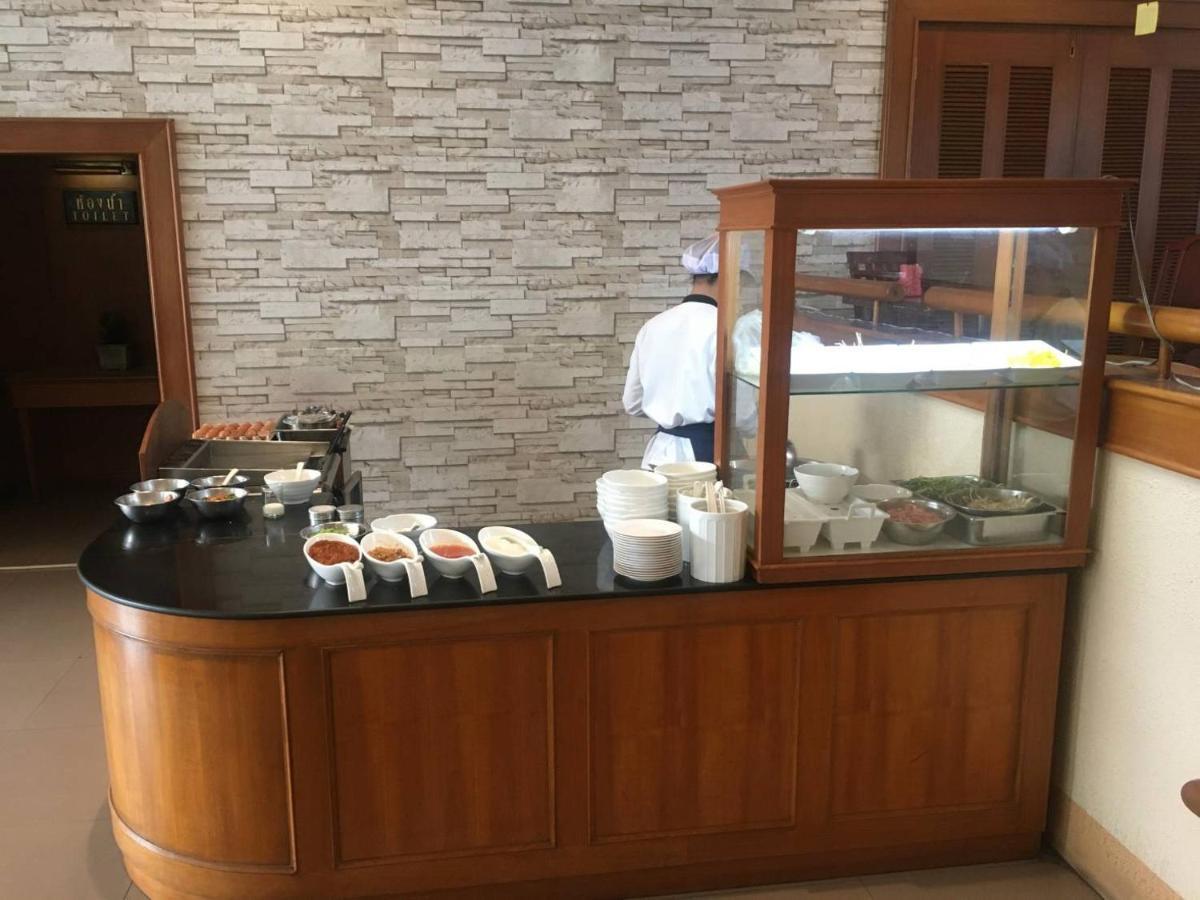 Hotel World Palace 3*