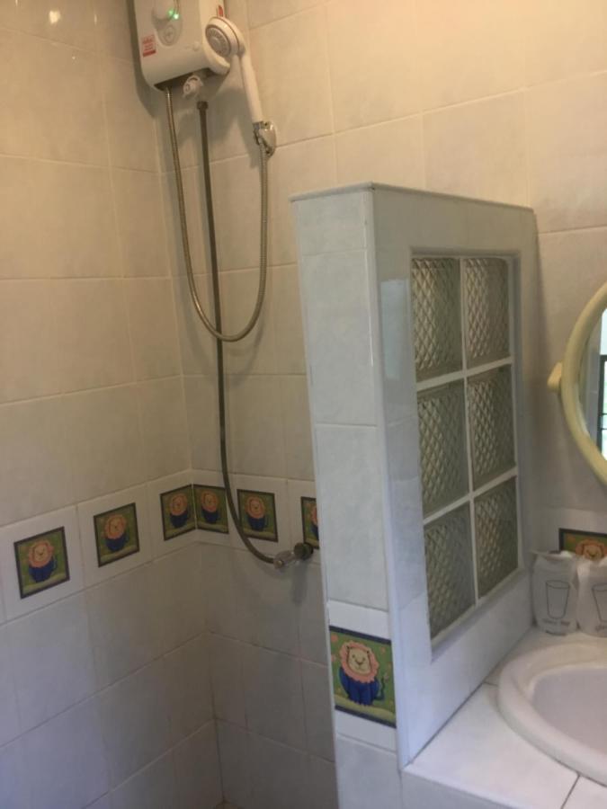 Lyndale Bed & Breakfast 2*