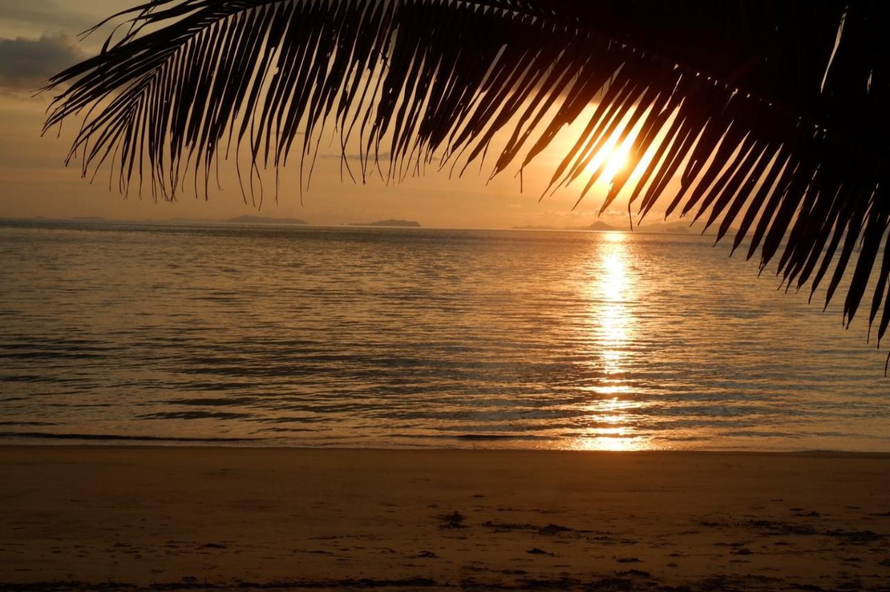 Resort Sunset *