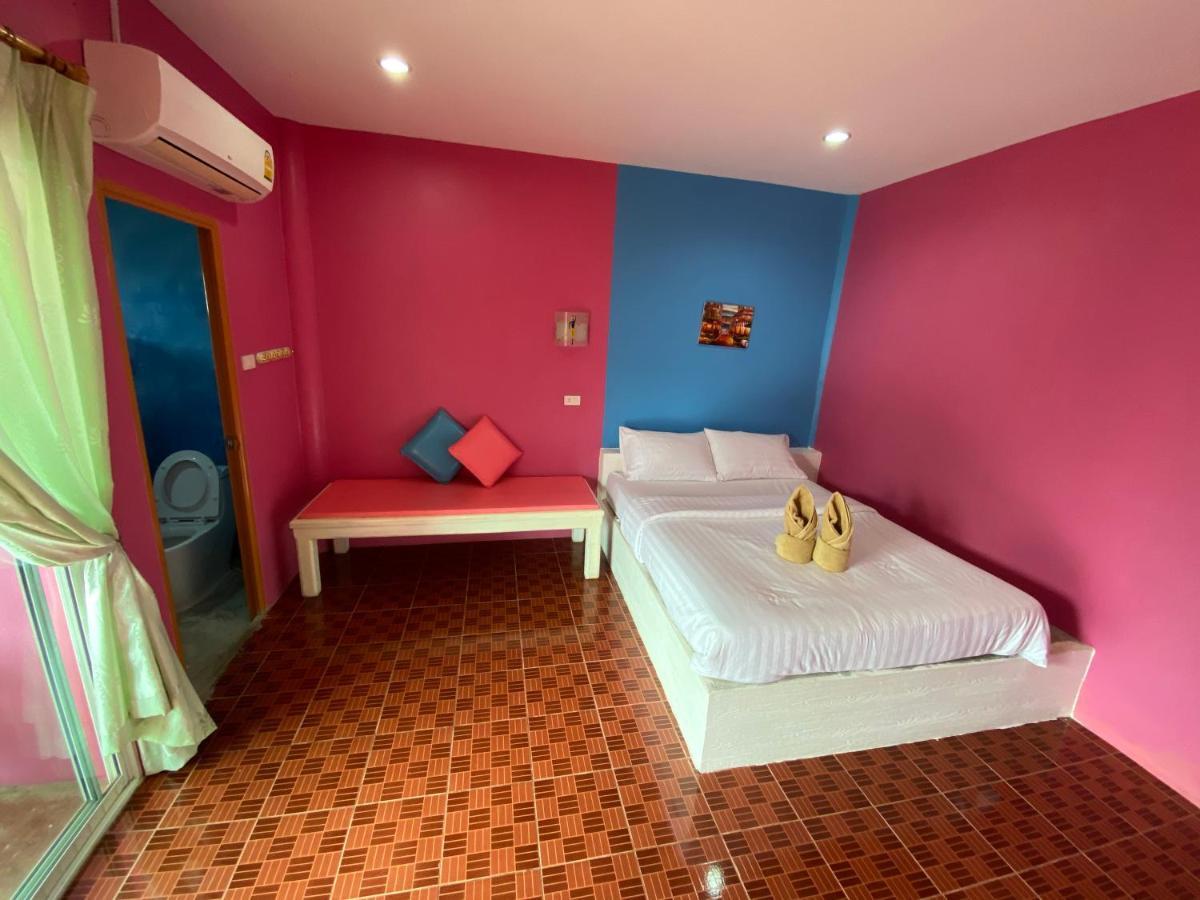 Phuttharaksa Resort *