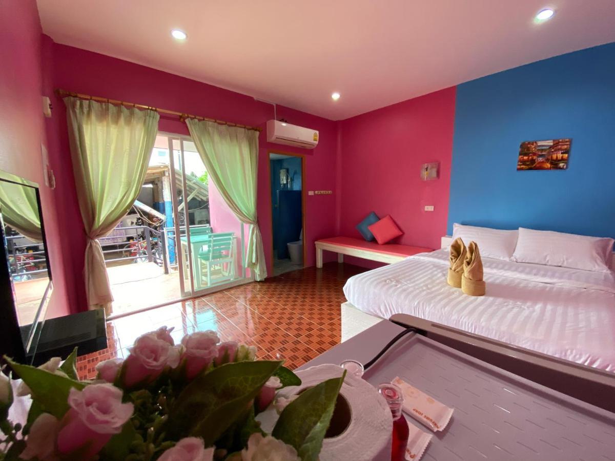 Phuttharaksa Resort *