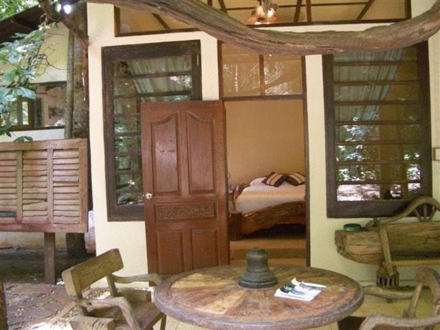 Resort Momchailai Forest Retreat