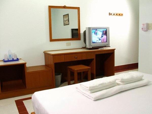 Oasis Hostel *