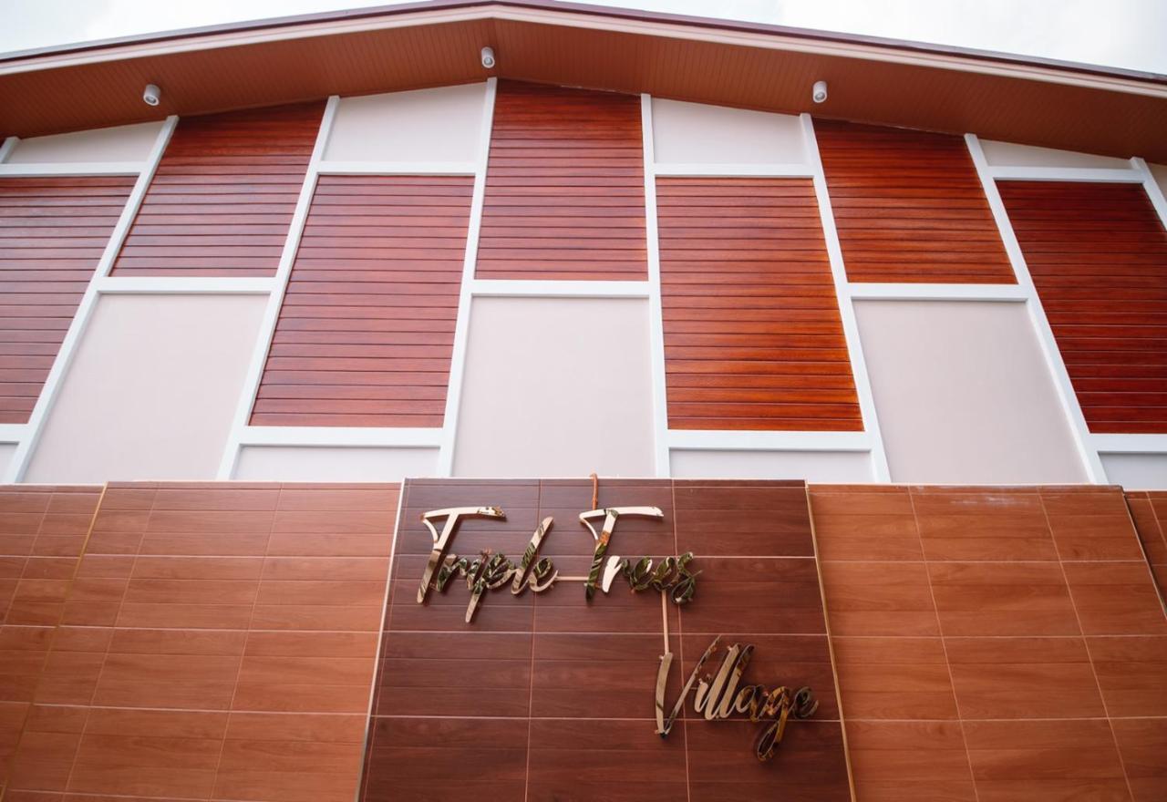 Tripletreesvillage