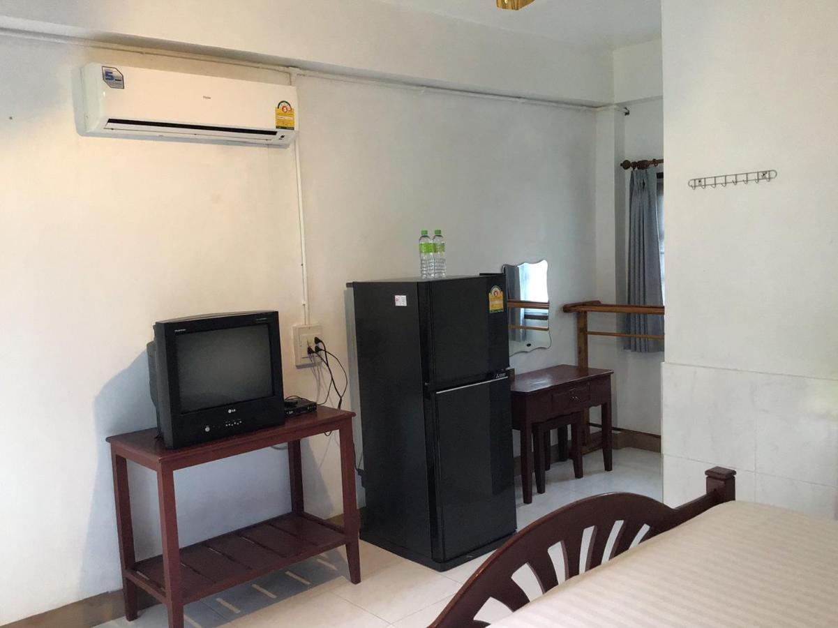 Baan Aunrak Resort