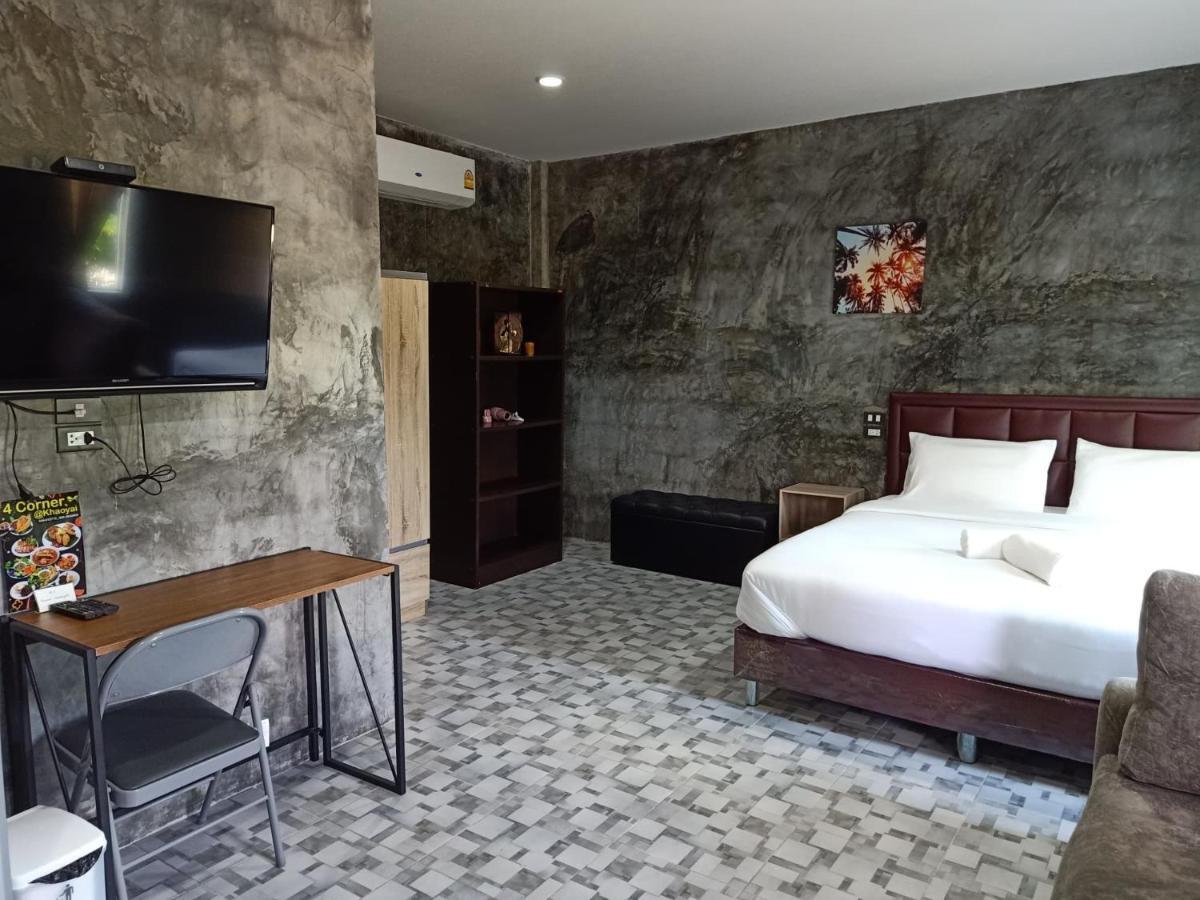 4 Corner Khaoyai Guest house