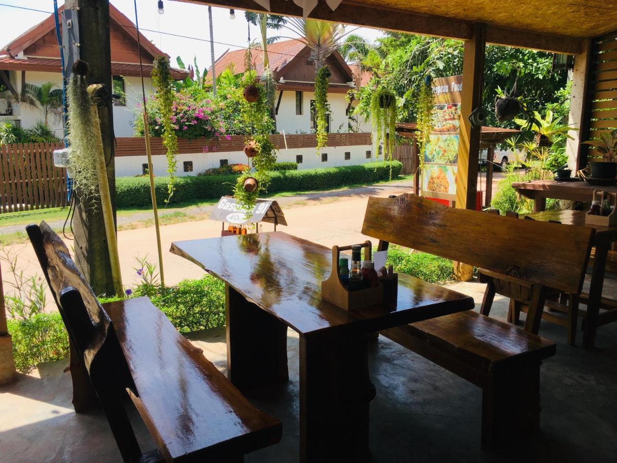 Lanta Nature House Hostel
