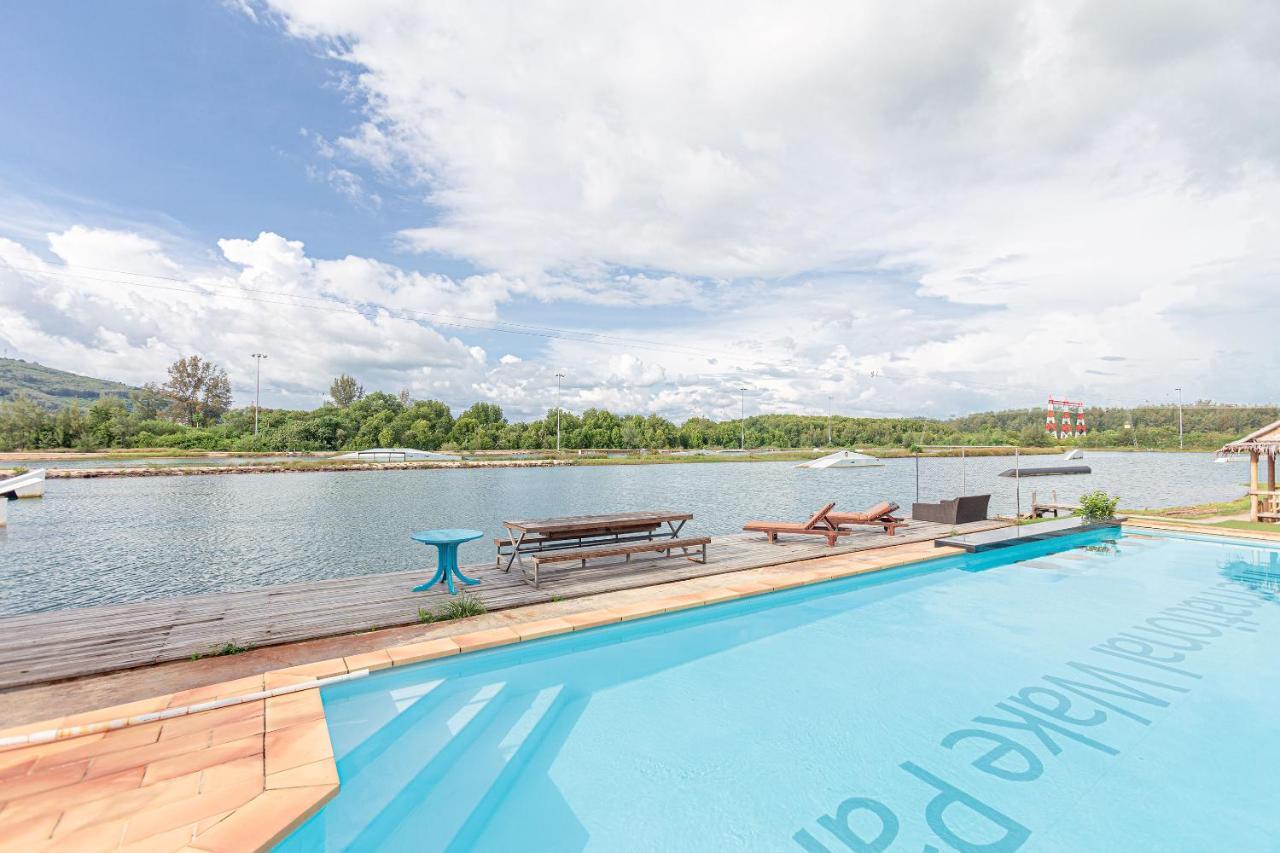 Oyo 433 Iwp Wake Park & Hotel 3*