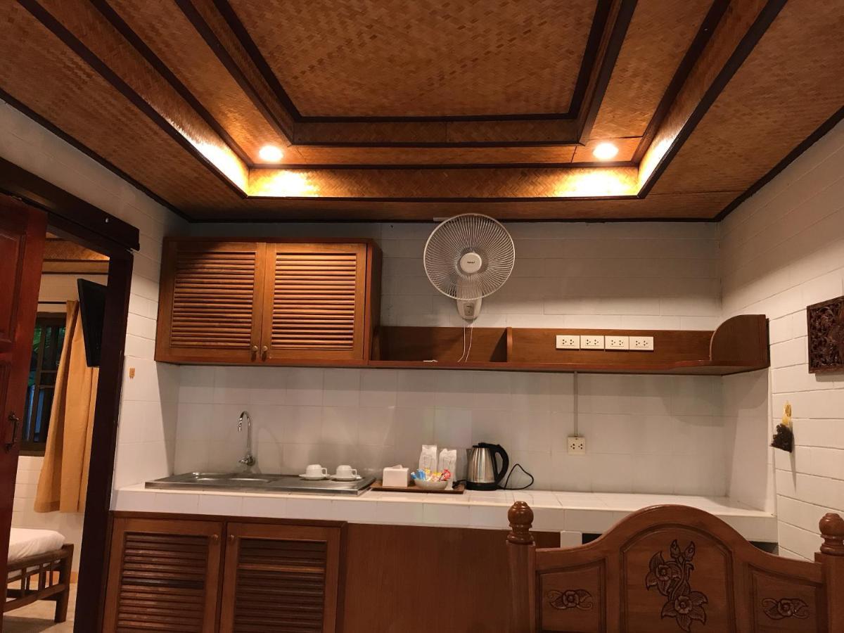 Khaolak Tusneem Guest house