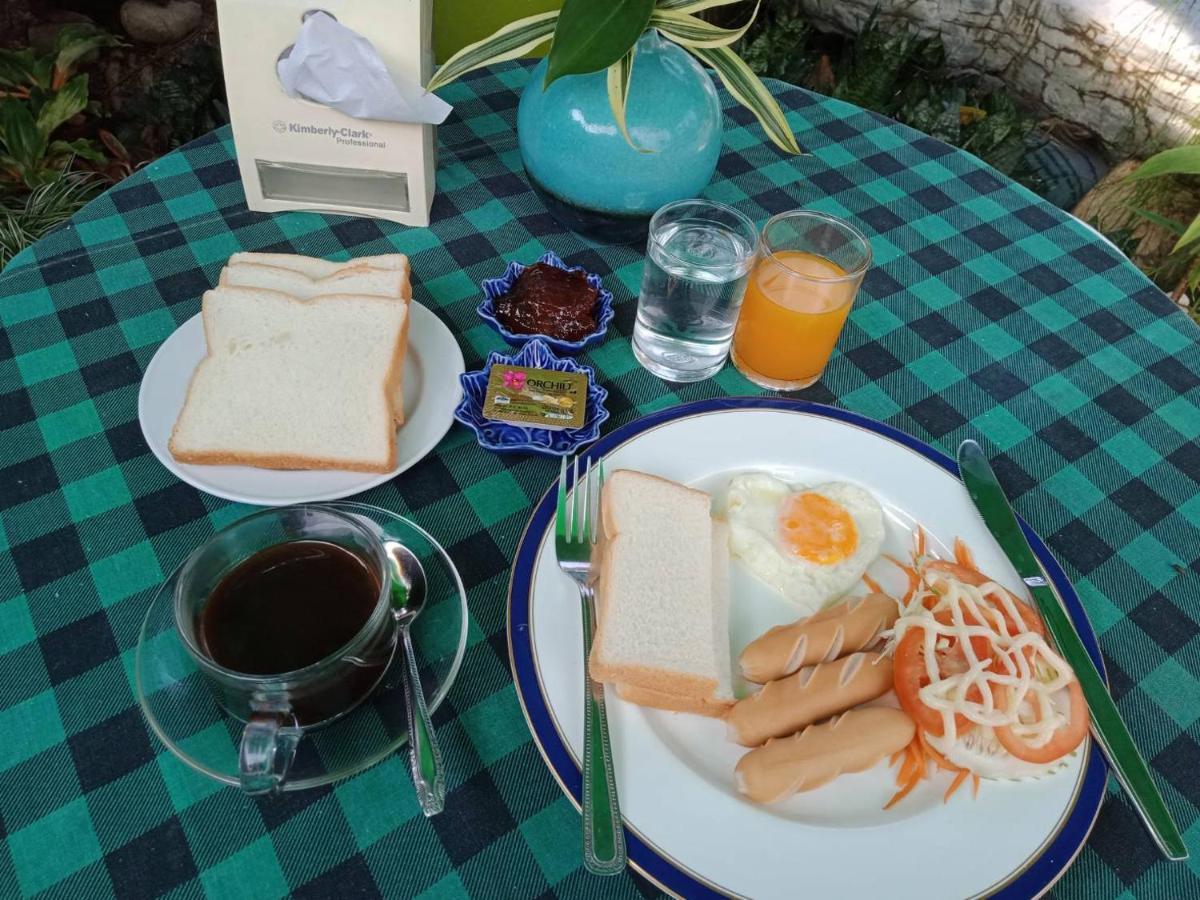 Haad Somboon House Resort Bang Saphan