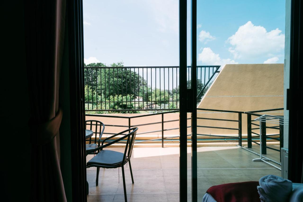 Hotel Ray Buriram