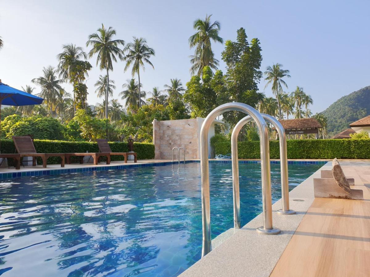 Resort Paradise 3*
