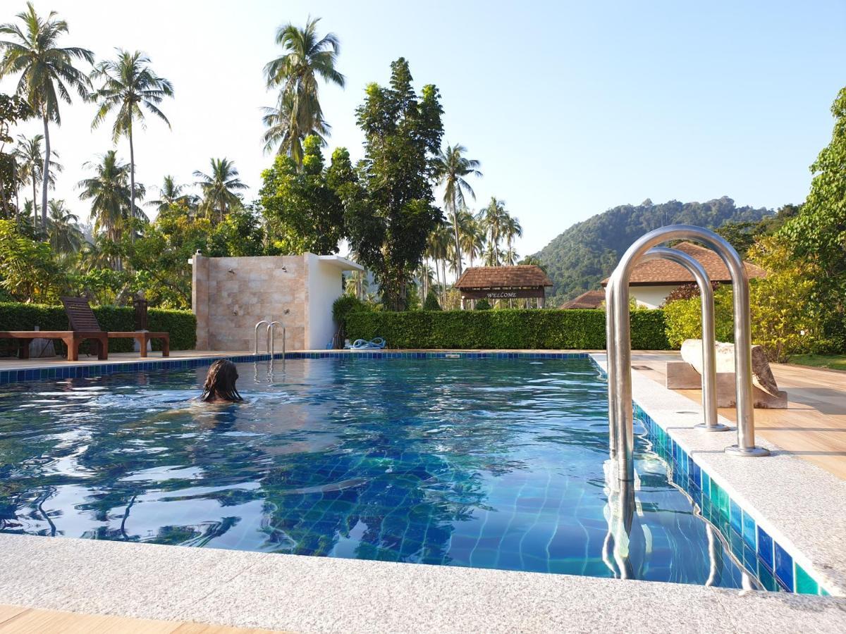 Resort Paradise