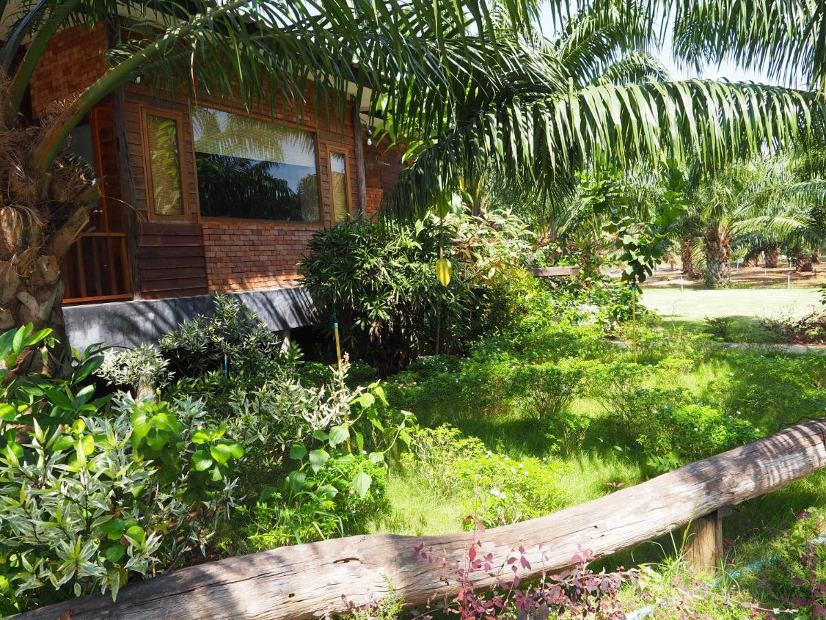 Palm Pran Resort