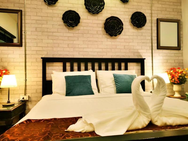 Inn Gallery House 4*