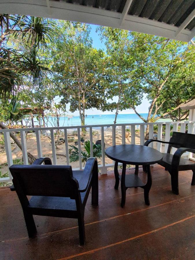 The C Samet Sha Koh Samet