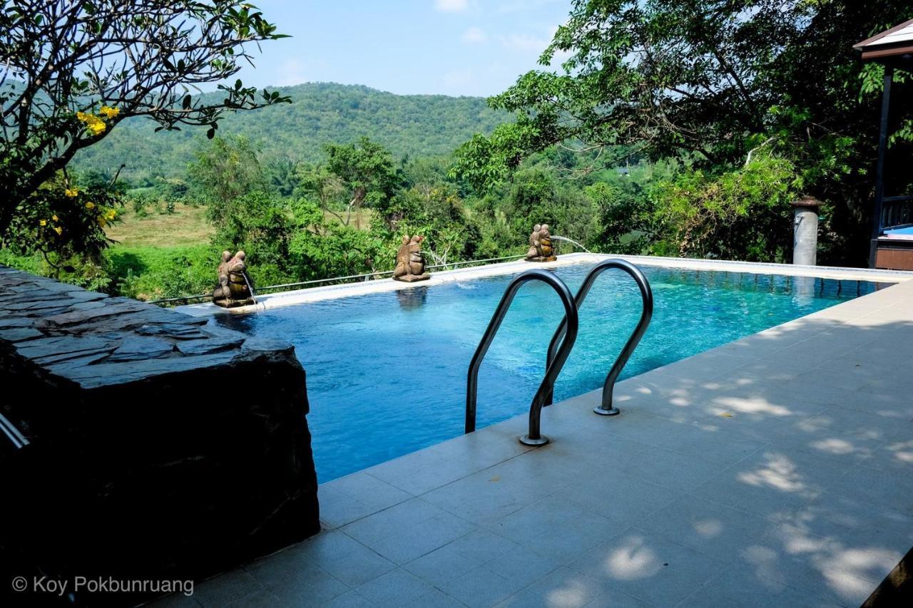 Guest house Jung Ja Hut 2*