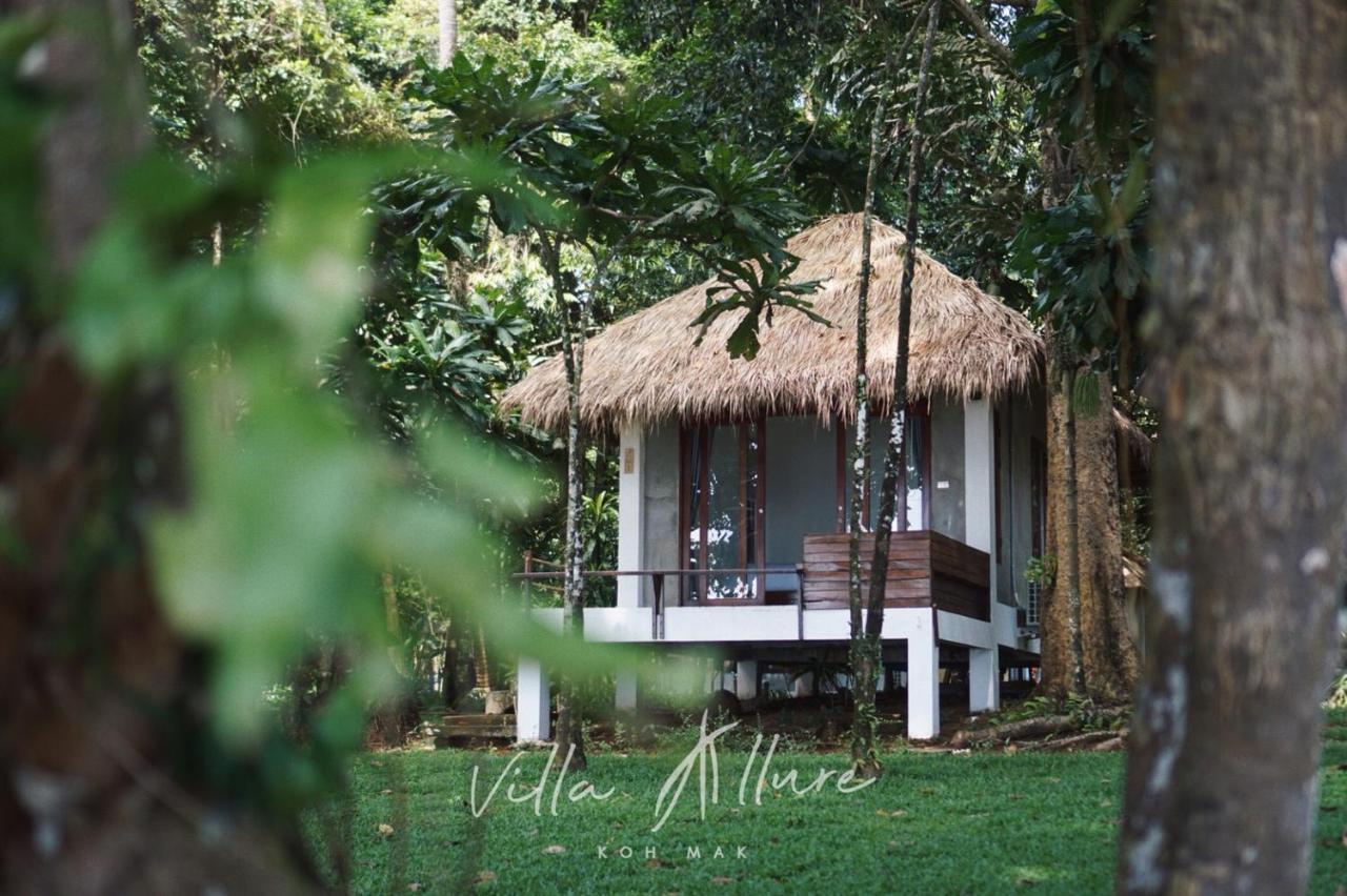 Allure Resort *