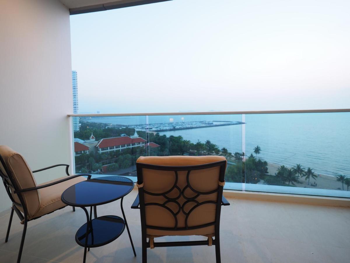 Movenpick Residences Pattaya With Ocean View