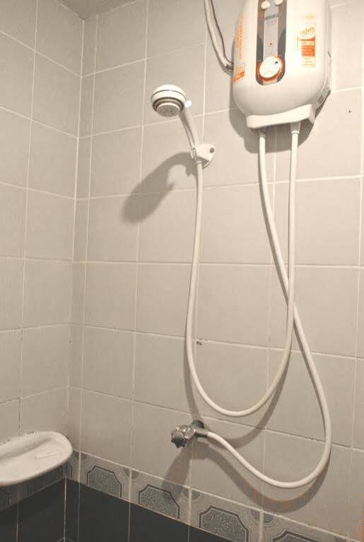 Pensão P Chaweng 2*