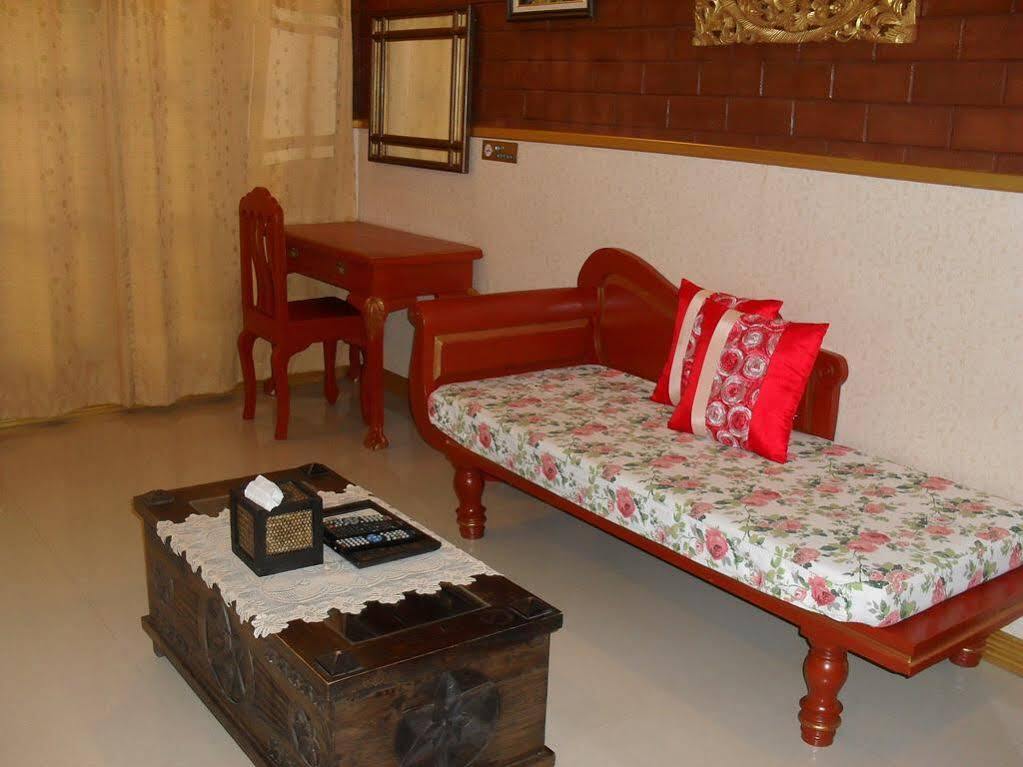 Inn Irawadee 3*