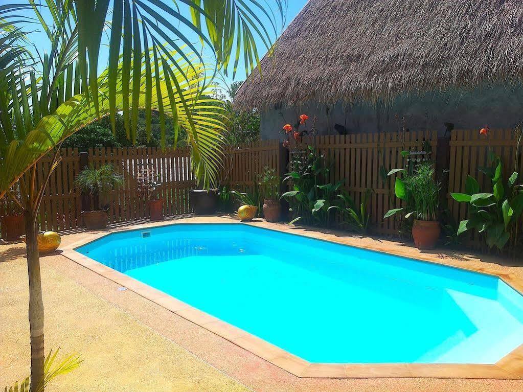Ayutthaya At Kantiang Bay Villa *