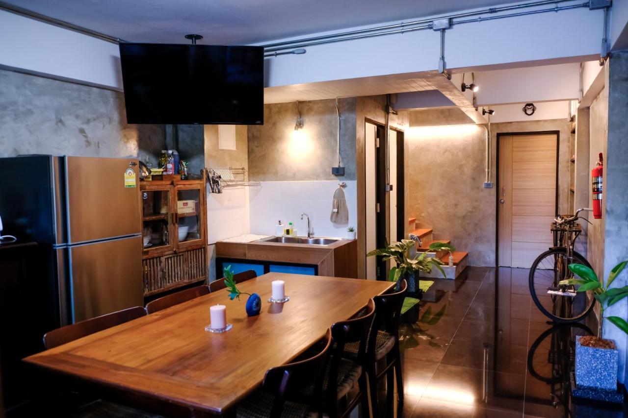 Baan Lung Poshtel Chiang Mai
