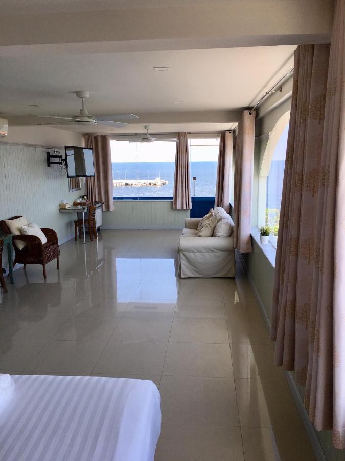 Inn Pierview *