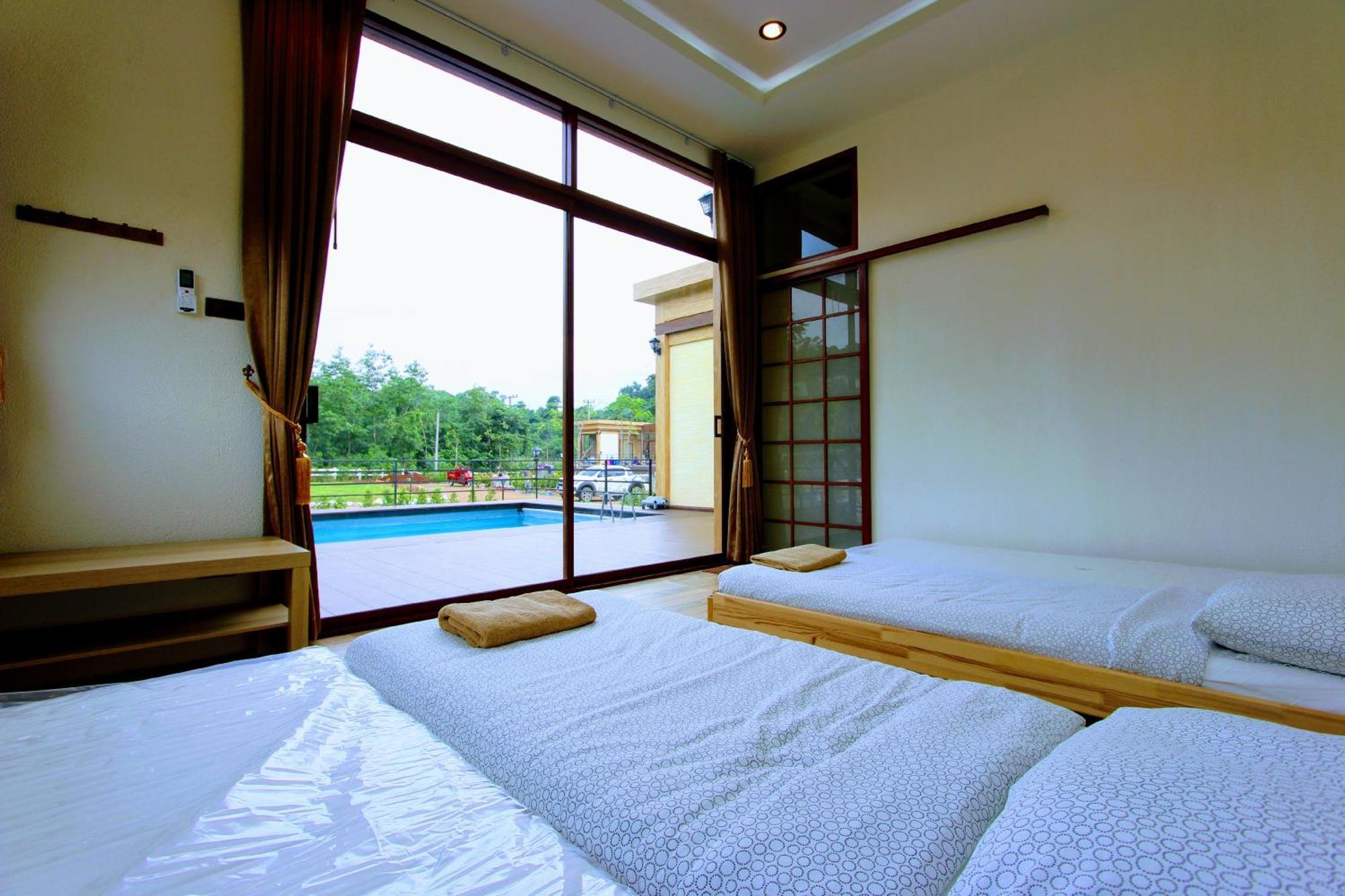 The X10 Private Pool & Khao Yai 3* Mu Si