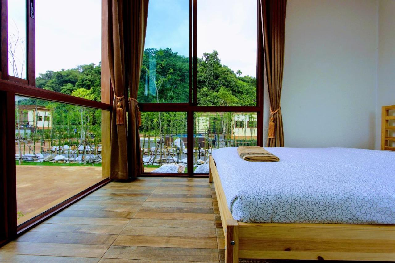Resort The X10 Private Pool & Khao Yai