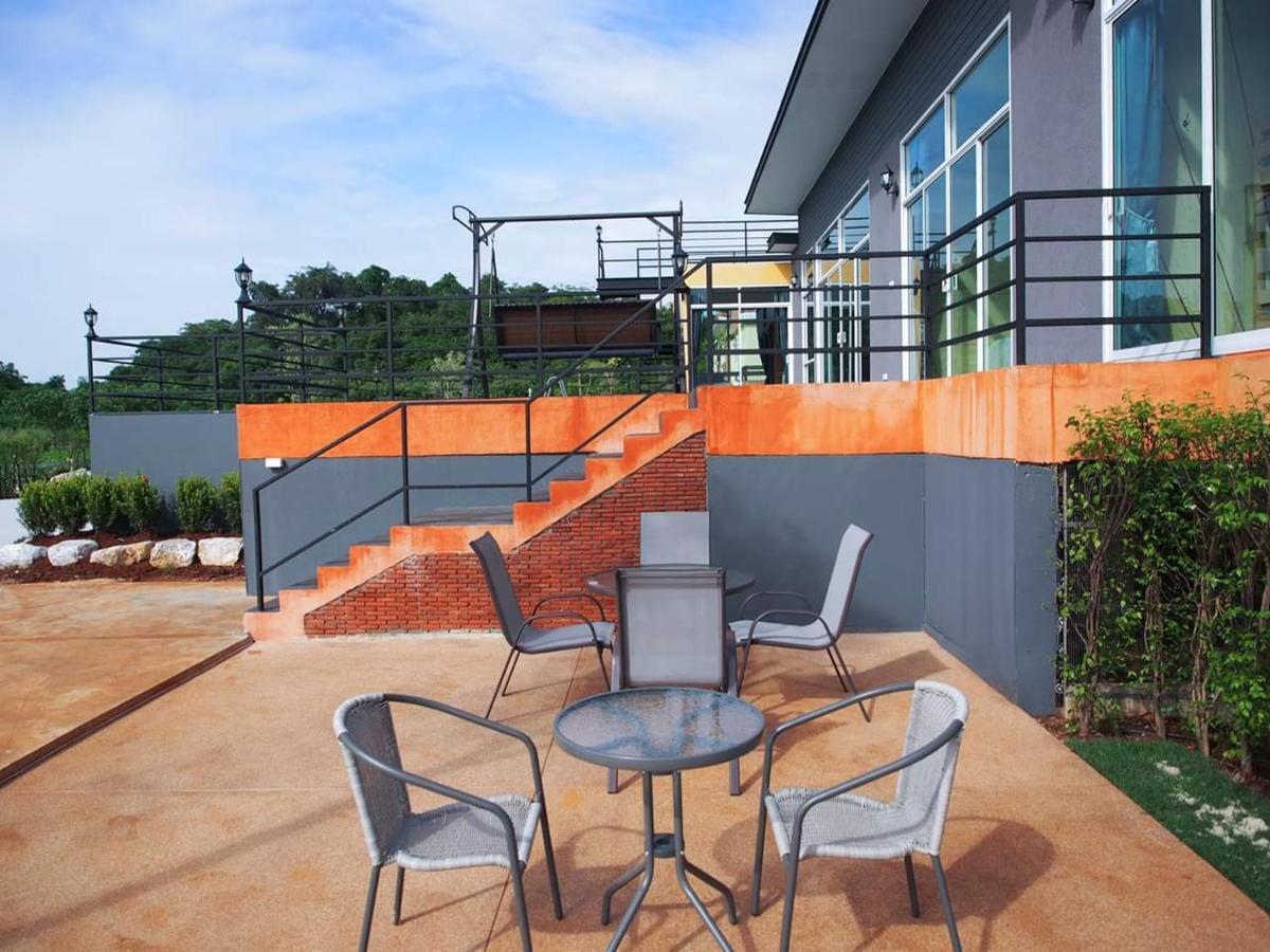 The X10 Private Pool & Khao Yai 3*
