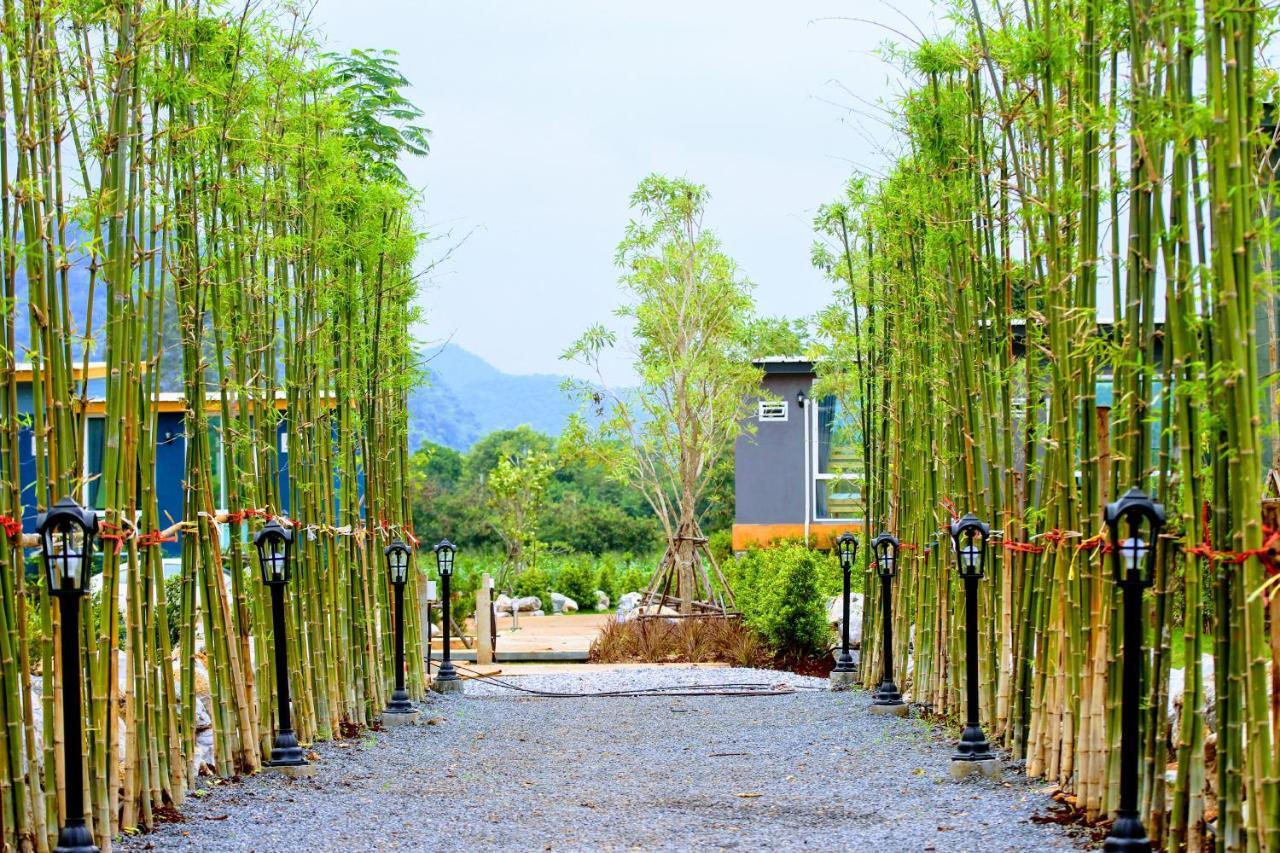 The X10 Private Pool & Khao Yai 3* Mu Si