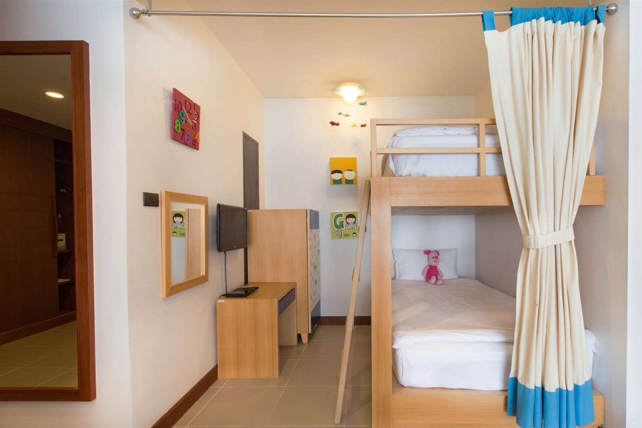 Deevana Plaza Krabi Aonang Hotel
