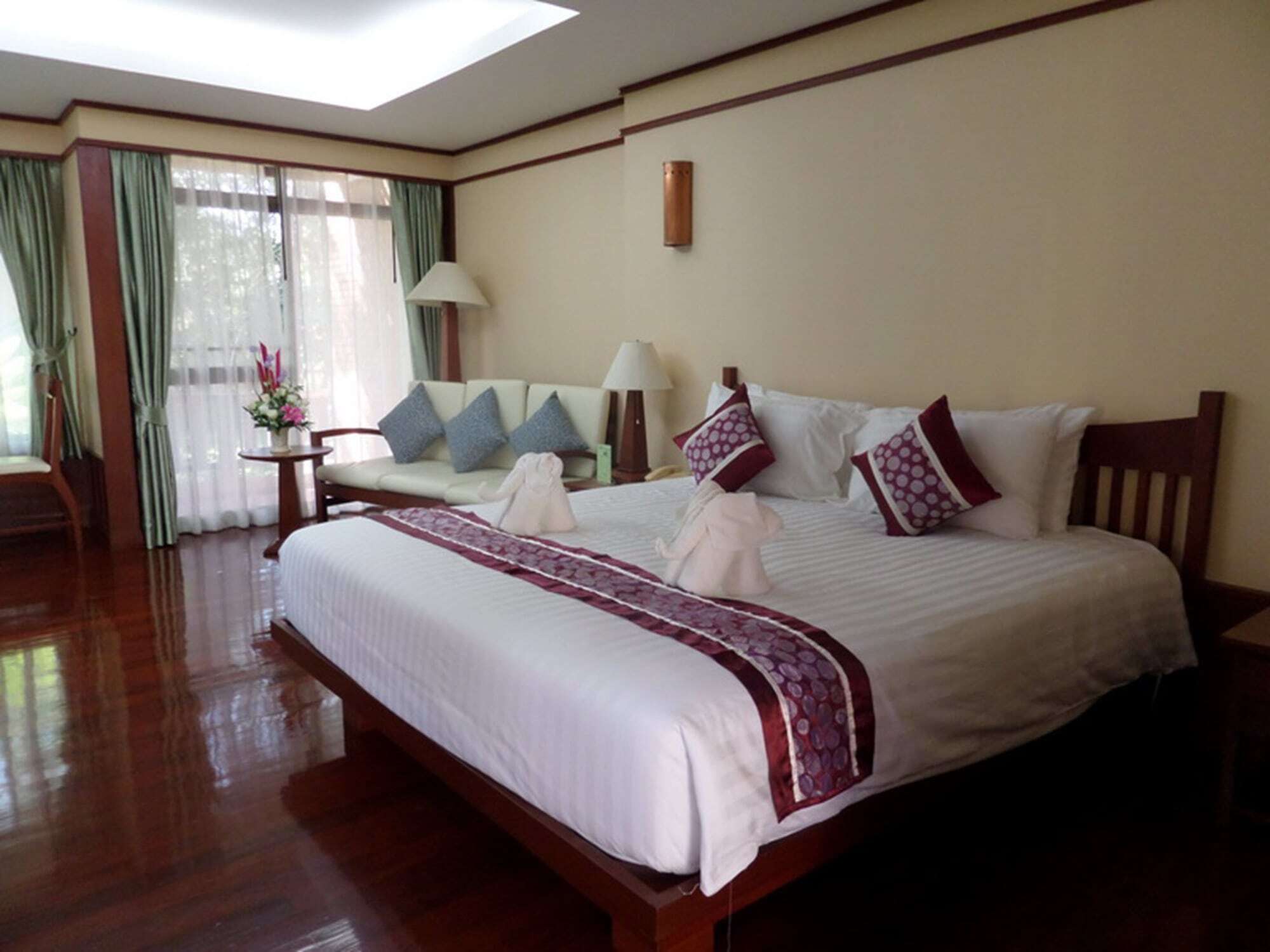 Sappraiwan Elephant & Sanctuary 3*