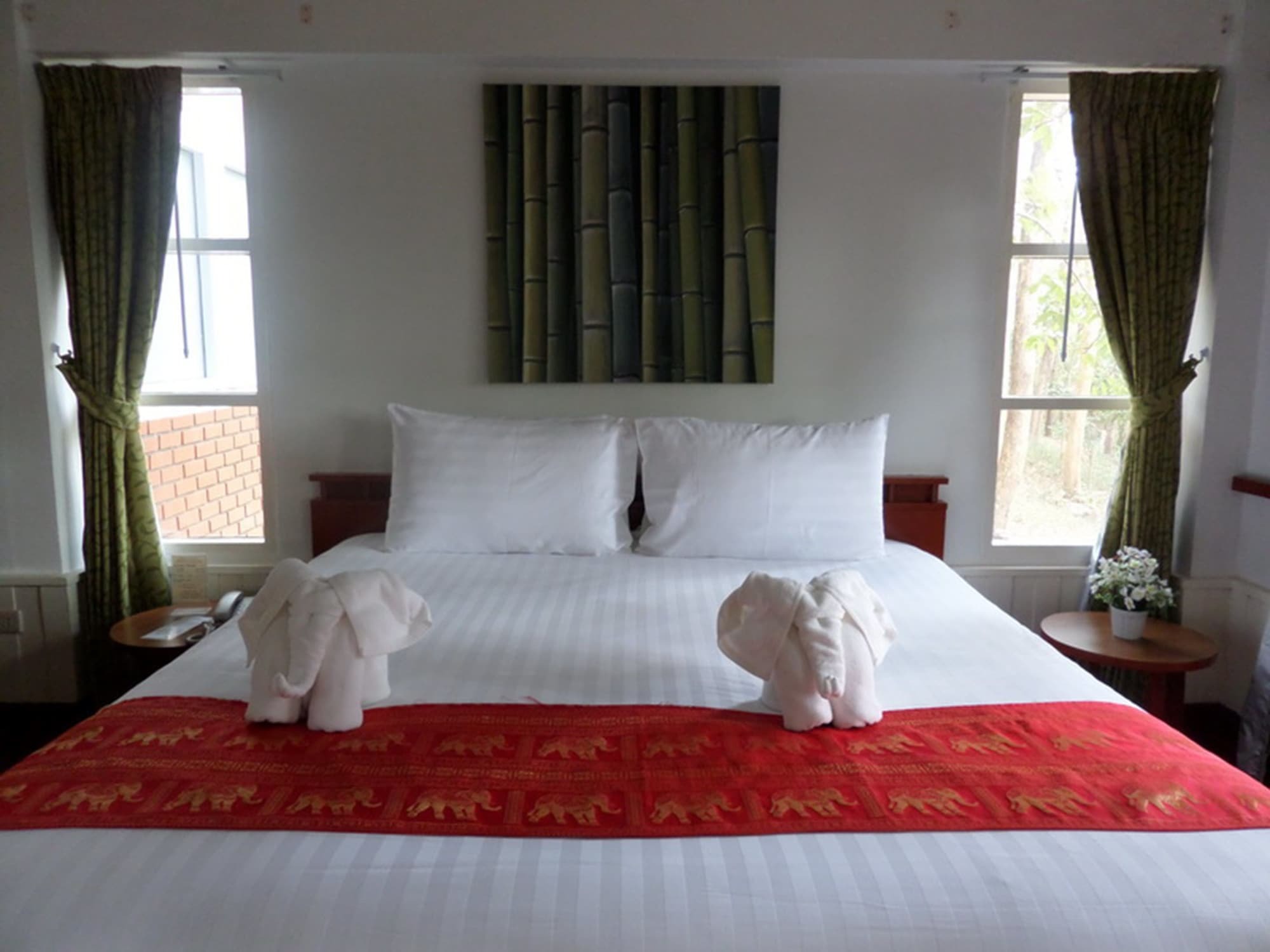 Resort Sappraiwan Elephant & Sanctuary Kaengsopha